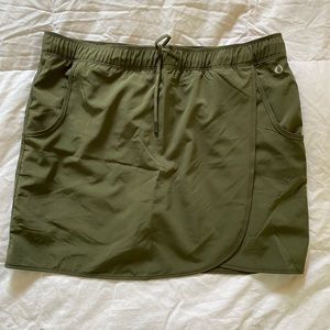 American outdoorsman skort. Size XL